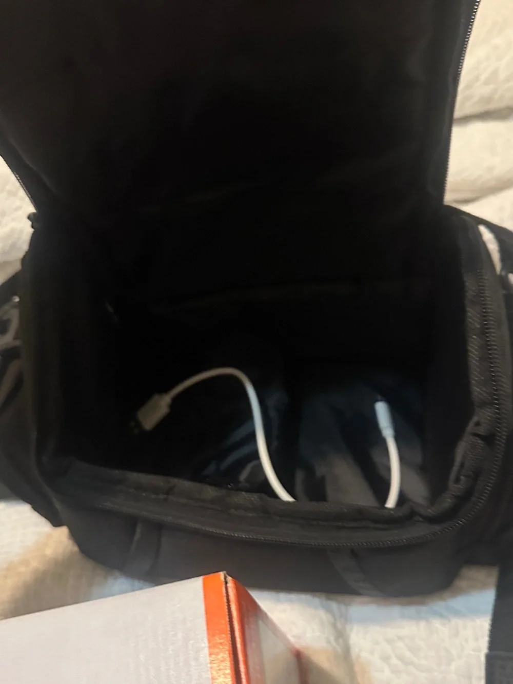 Sony Cyber shot HX400V Black Camera with Carrying Bag and Box